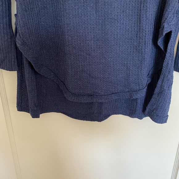 NWT Free People Relaxed Ventura High Low Knitted
Thermal Top Size XS - Picture 6 of 7
